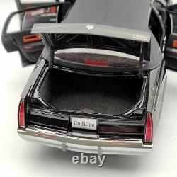 118 GM 1993 Cadillac Fleetwood Sedan Black Diecast Model Car Edition Collection
