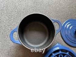 Le Creuset Blue 8oz Cast Iron Petite Round Casserole Mini-Cocotte Trivet