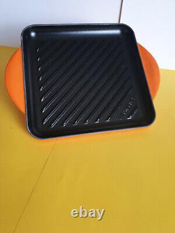 Le Creuset Cast Iron 24cm Skinny Square Grill Volcanic /New\