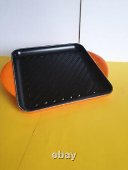 Le Creuset Cast Iron 24cm Skinny Square Grill Volcanic /New\