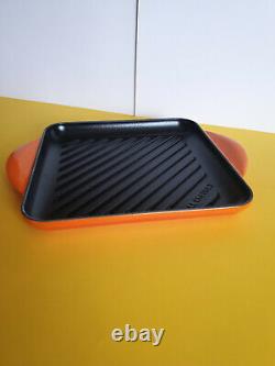 Le Creuset Cast Iron 24cm Skinny Square Grill Volcanic /New\