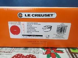 Le Creuset Signature Cast Iron 5-Quart Oval Dutch Oven, Cerise Red NEW