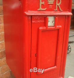 Replica Royal Mail ER Red Postbox Letter Box Cast Iron Lockable with Keys