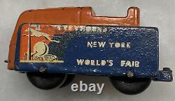 Vtg Cast Iron 1939 New York Worlds Fair Arcade Toys Greyhound Tram 2 Piece Set